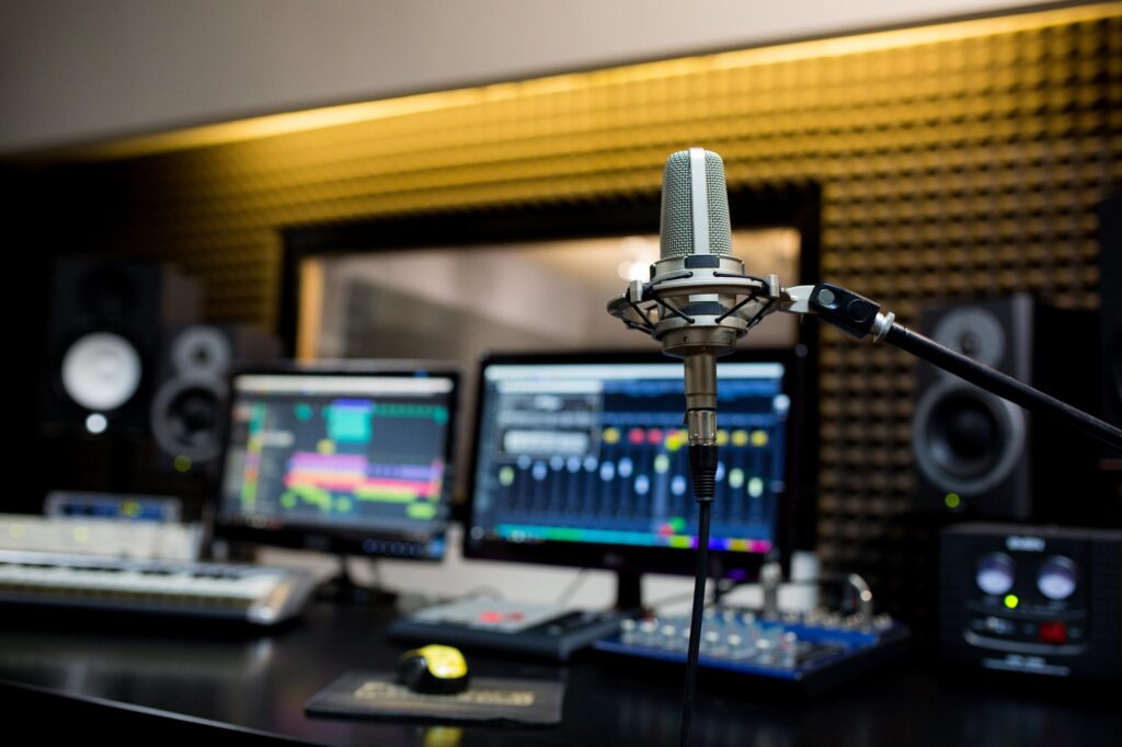 Video-dubbing
